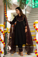 Nihira Leheriya Black Suit Set 233-BLK