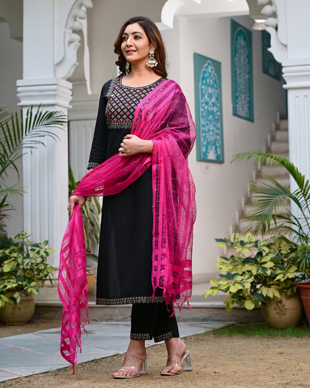 Embroidered Suit Set 260-BLK