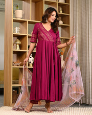 Women Block Printed Anarkali Kurta Set with Dupatta & Pants