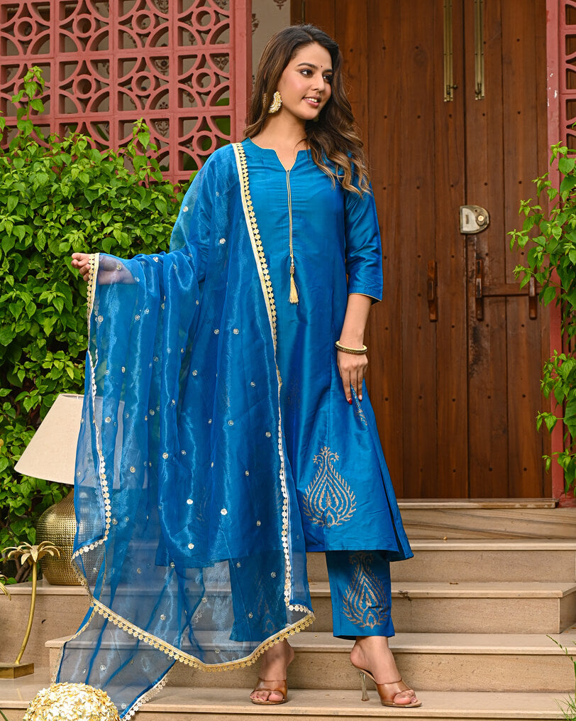 Teal Blue Gold Foil Printed Kurta Pant Set with Scalloped Organza Dupatta